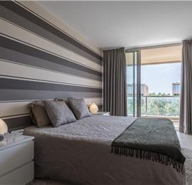 2 Bedroom Apartment with Balcony and Shared Pool near Gale, Sleep 4